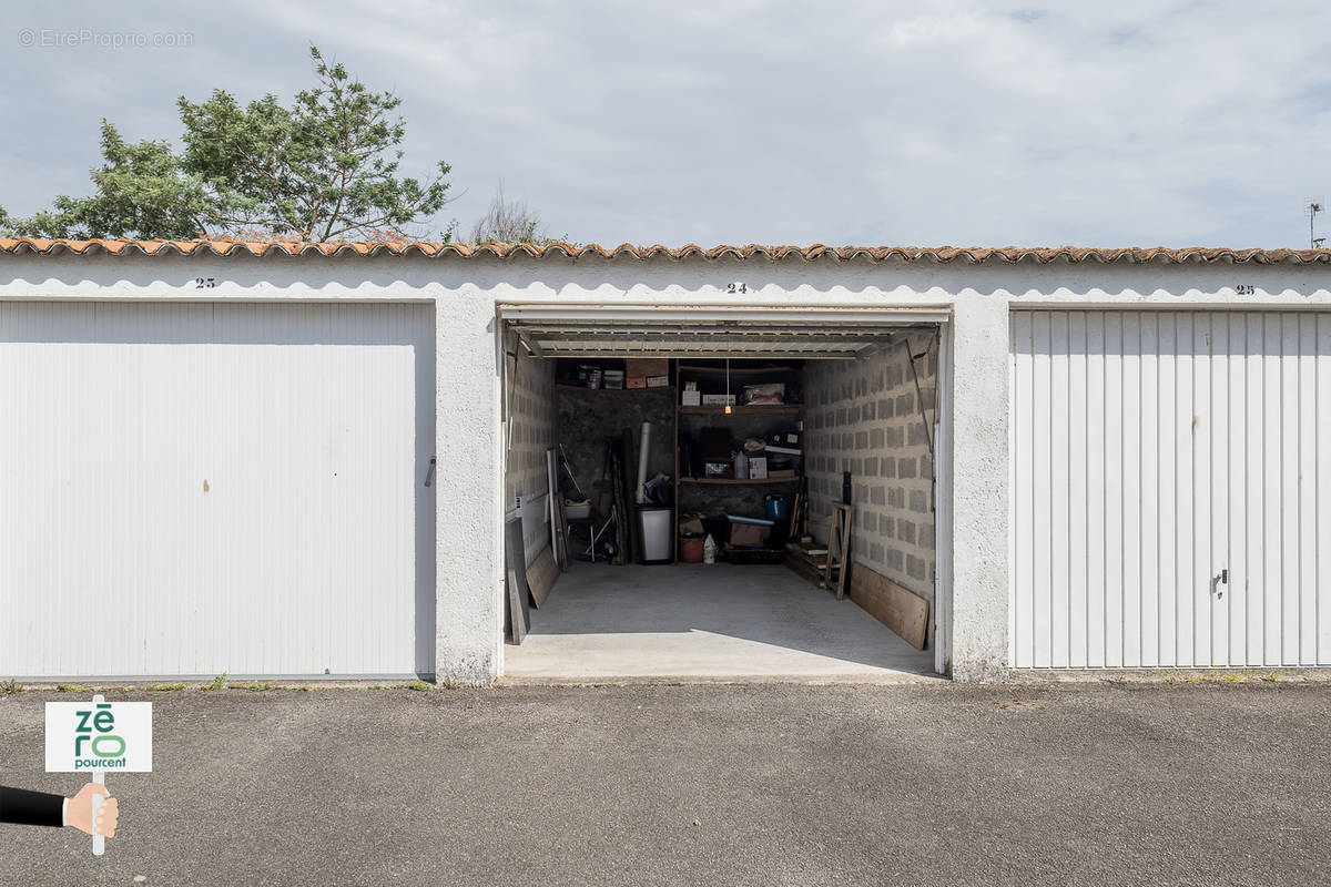 Parking à LES SABLES-D&#039;OLONNE