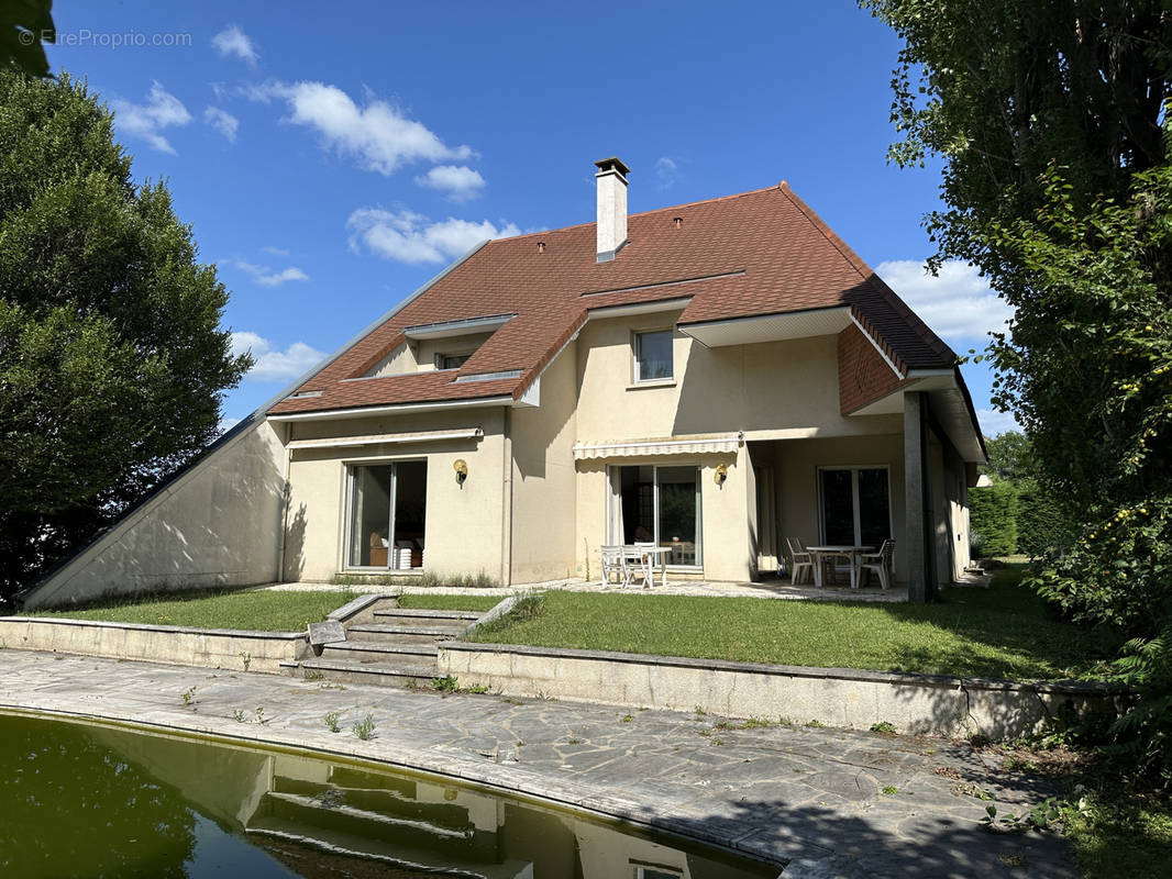 Maison à LA FOUILLOUSE