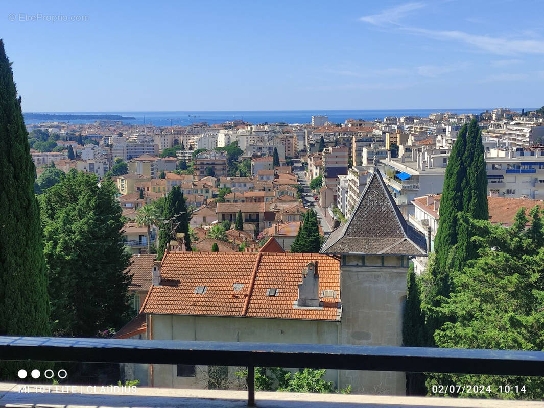 Appartement à LE CANNET