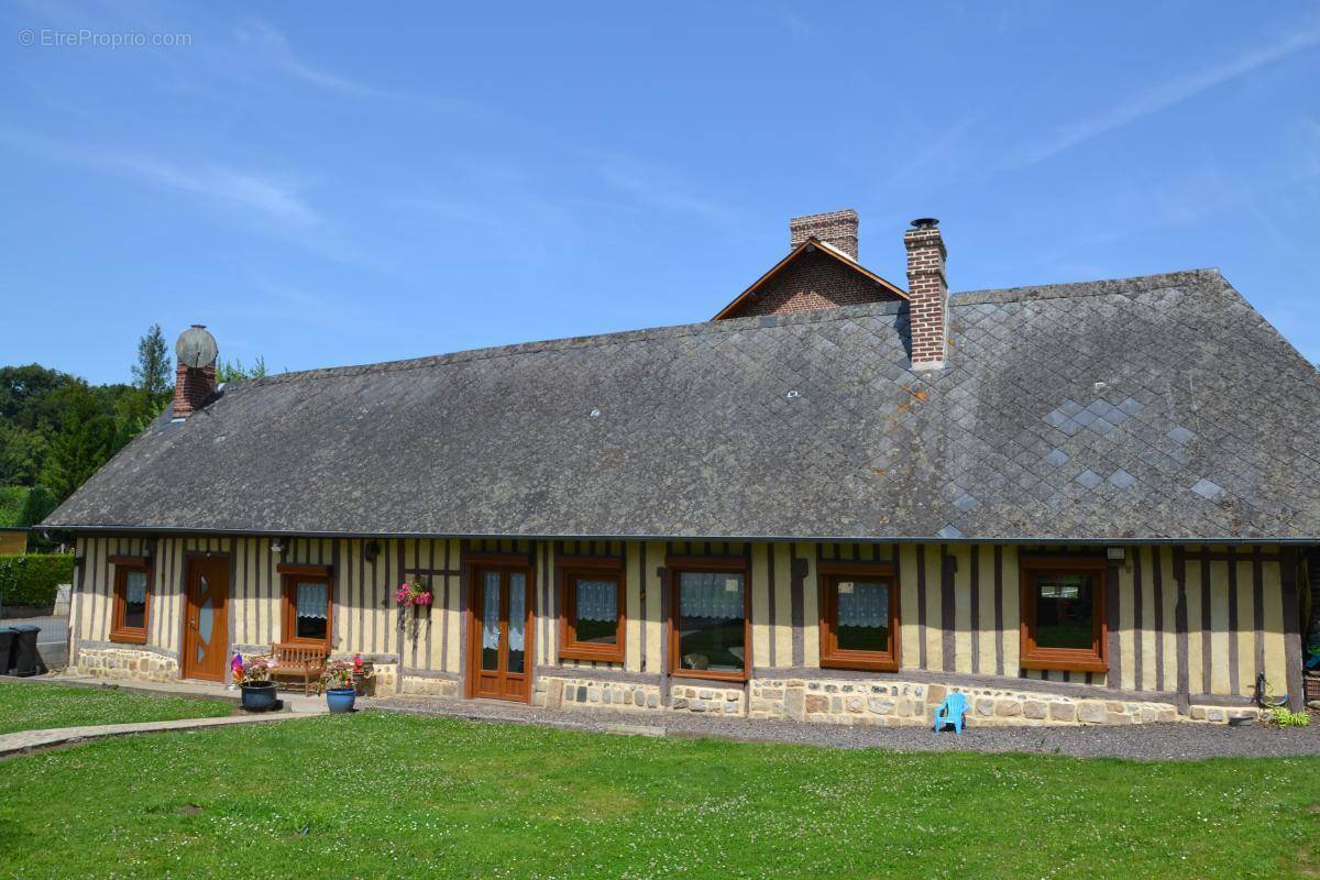 Maison à SAINT-PIERRE-LE-VIEUX