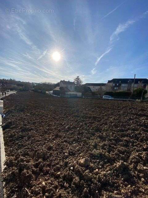 Terrain à AUXERRE