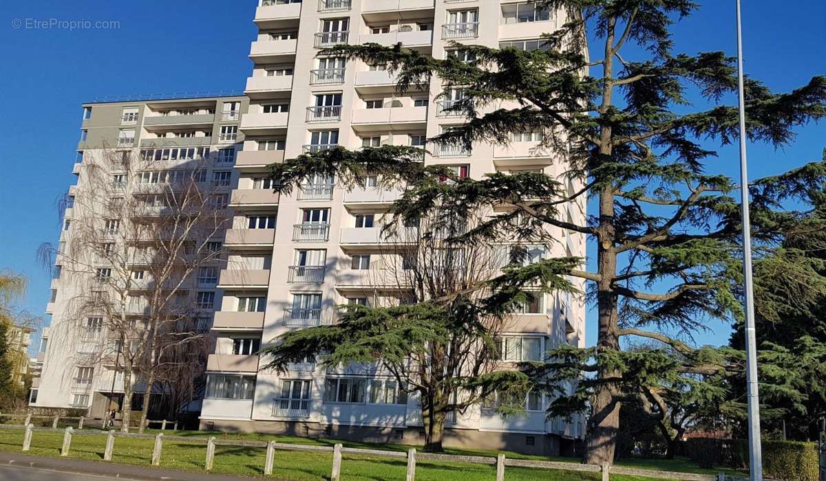 Appartement à NEUILLY-SUR-MARNE