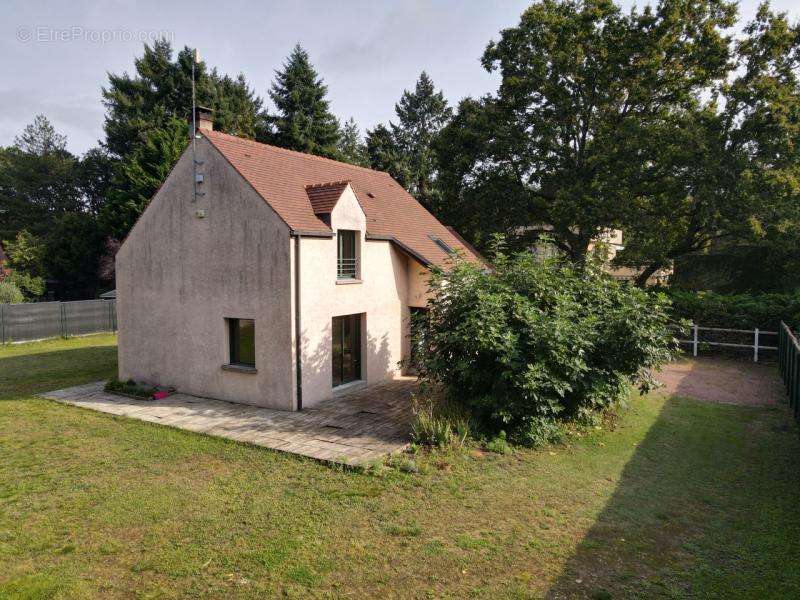 Maison à MOUSSEAUX-SUR-SEINE