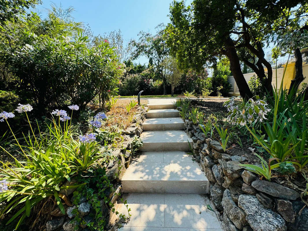 Maison à GRIMAUD