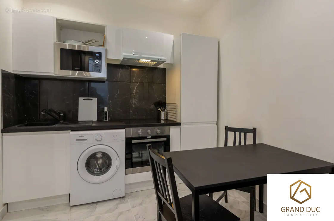 Appartement à MARSEILLE-2E