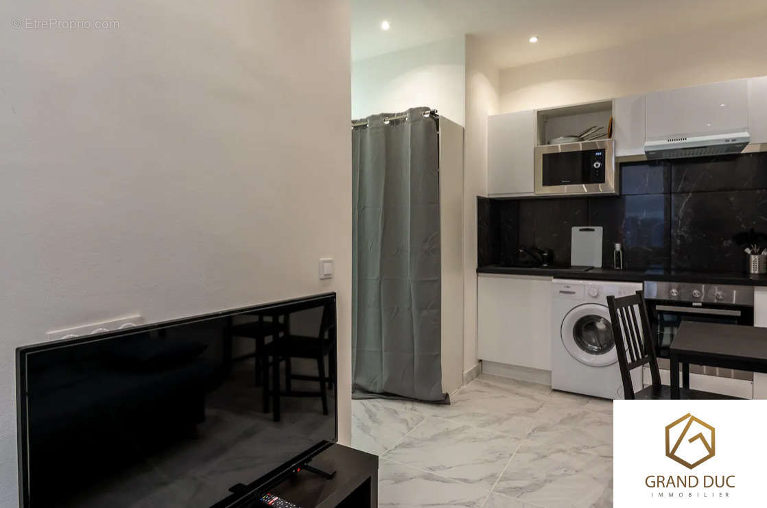 Appartement à MARSEILLE-2E