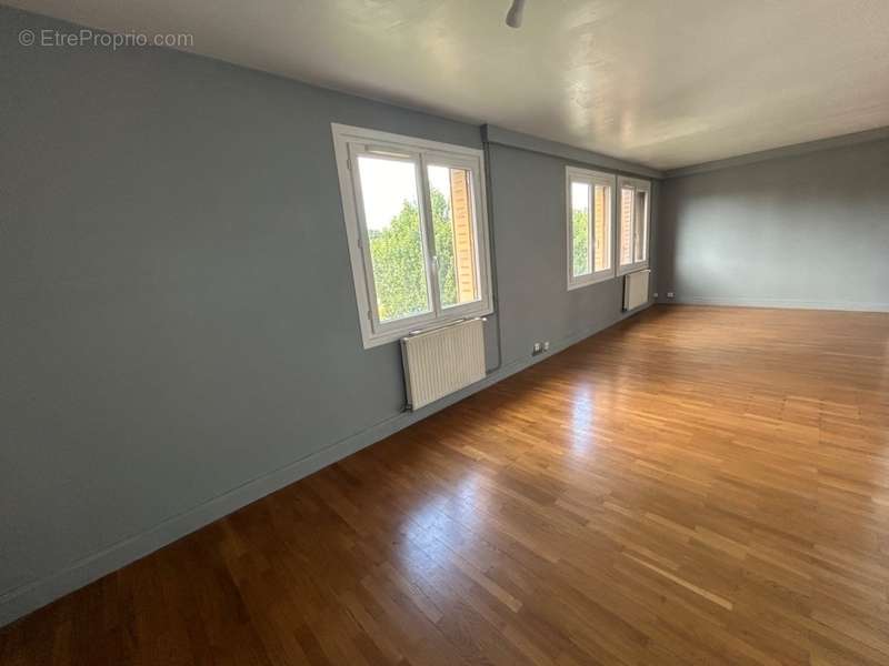 Appartement à AIX-LES-BAINS