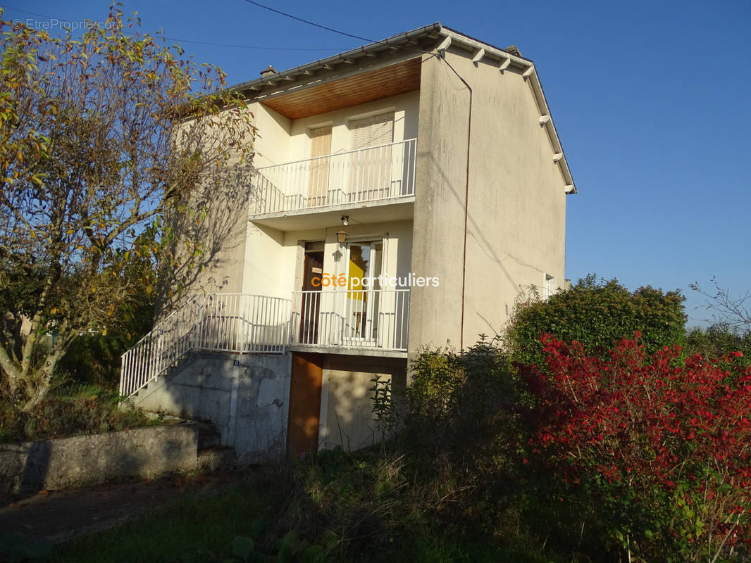 Maison à LIGNIERES