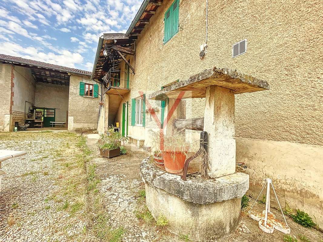 Maison à VILLARS-LES-DOMBES