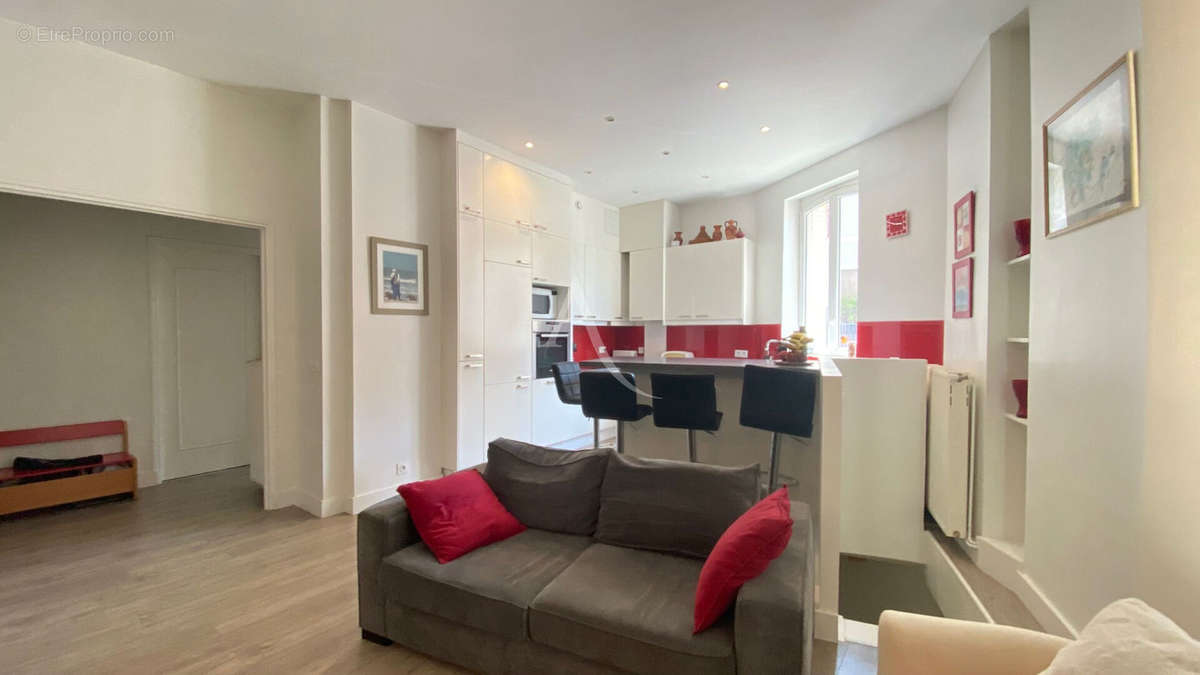 Appartement à ASNIERES-SUR-SEINE