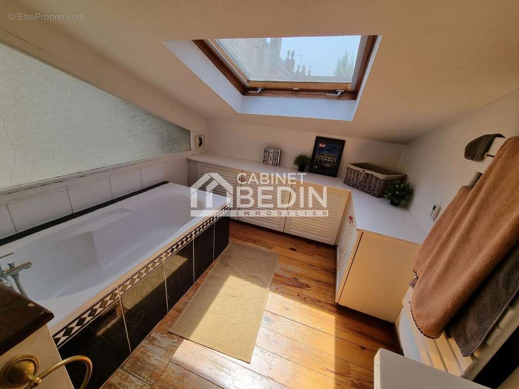 Appartement à BORDEAUX