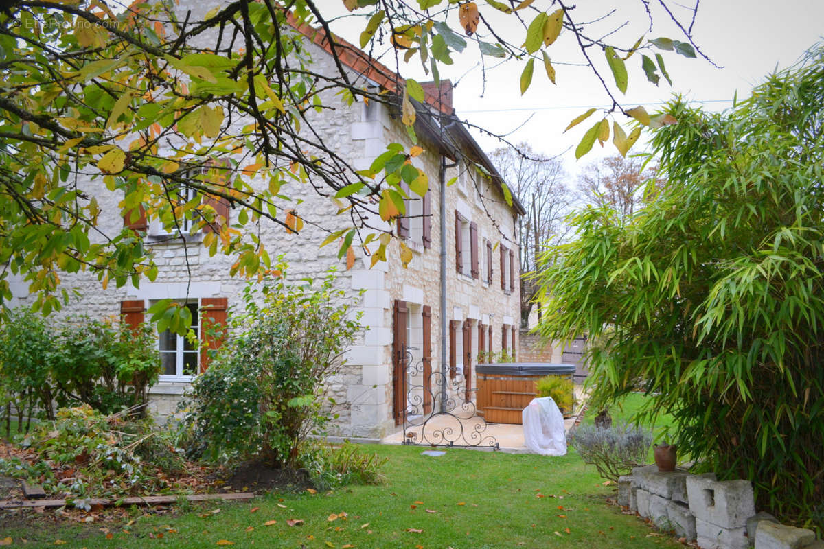 Maison à CHATELLERAULT