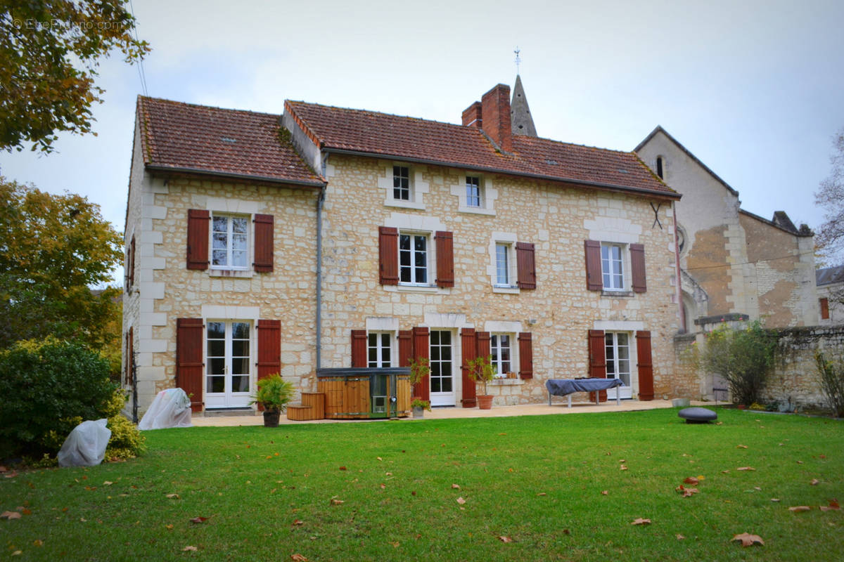 Maison à CHATELLERAULT