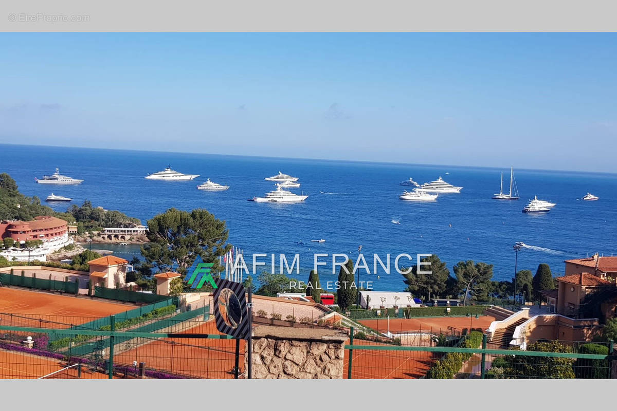 Appartement à ROQUEBRUNE-CAP-MARTIN