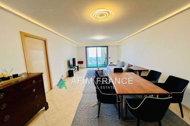 Appartement à ROQUEBRUNE-CAP-MARTIN