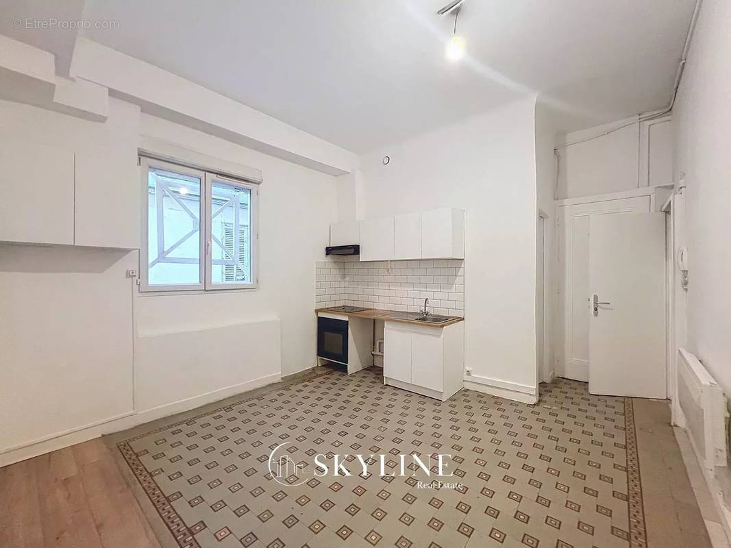 Appartement à MARSEILLE-1E