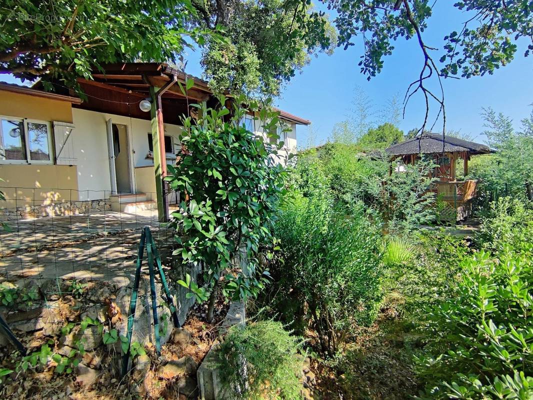 Maison à ROQUEBRUNE-SUR-ARGENS