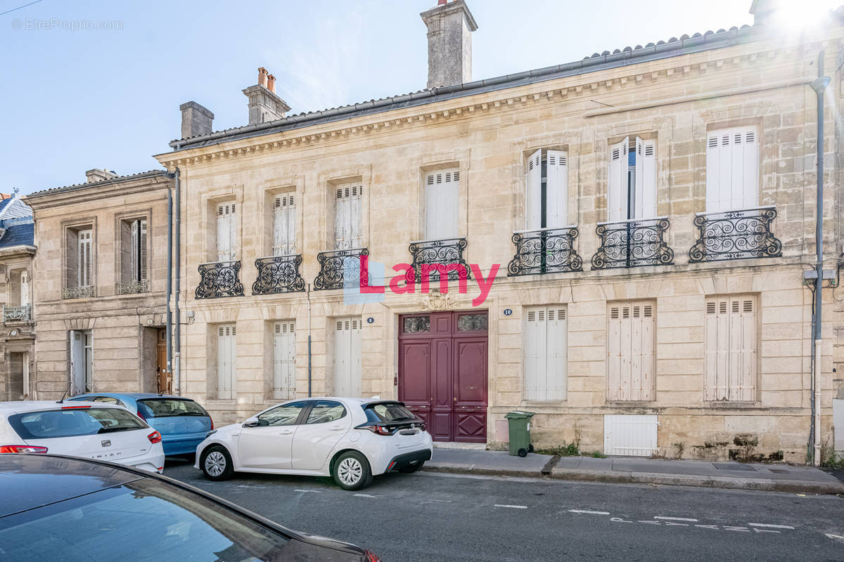 Appartement à BORDEAUX