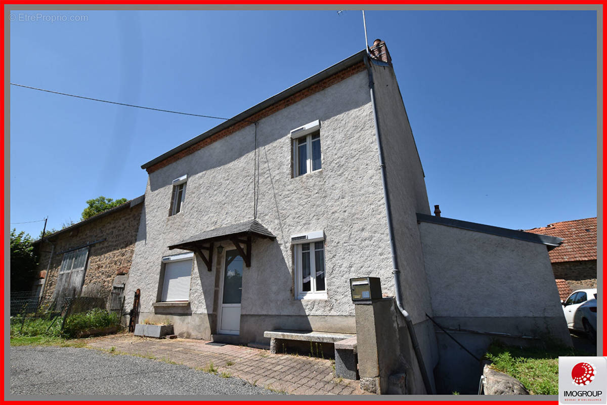 Maison à LE MAYET-DE-MONTAGNE