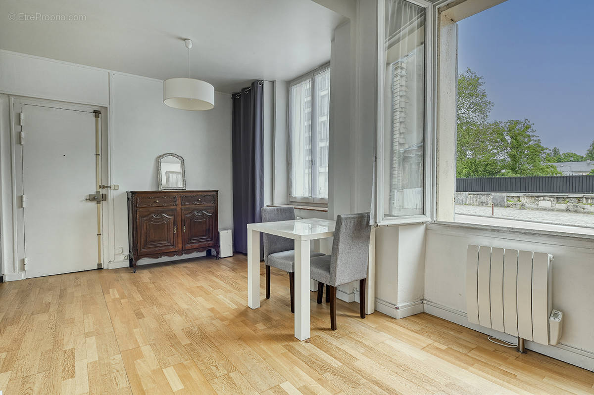 Appartement à VERSAILLES