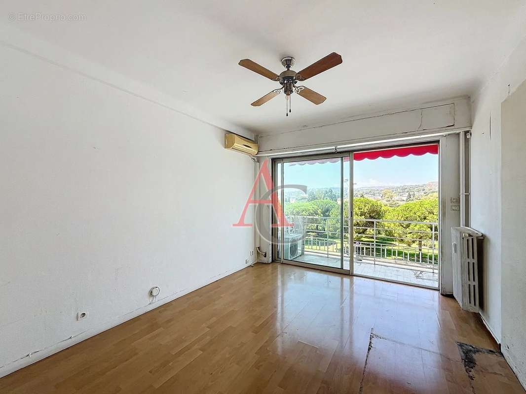 Appartement à CAGNES-SUR-MER