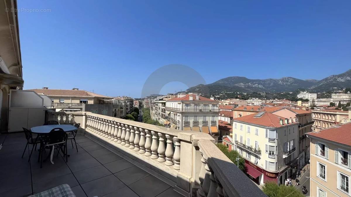 Appartement à MENTON