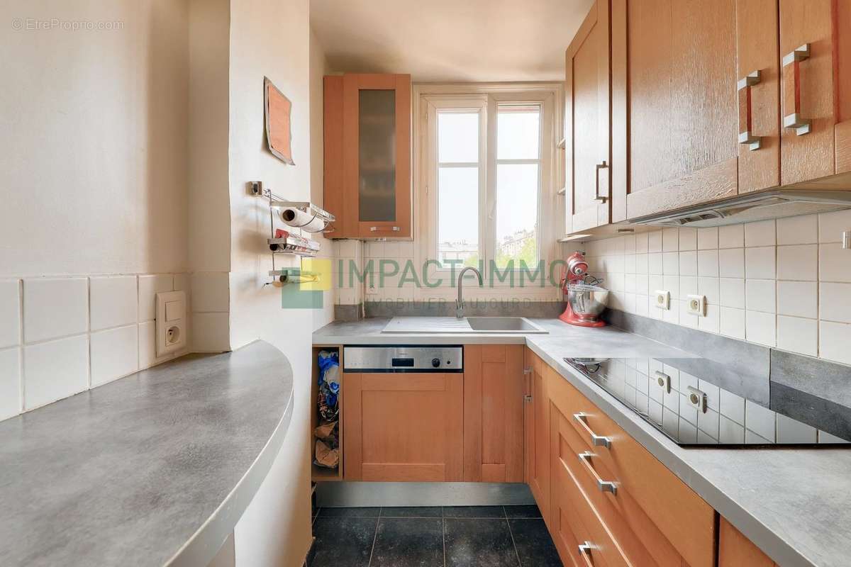 Appartement à COURBEVOIE