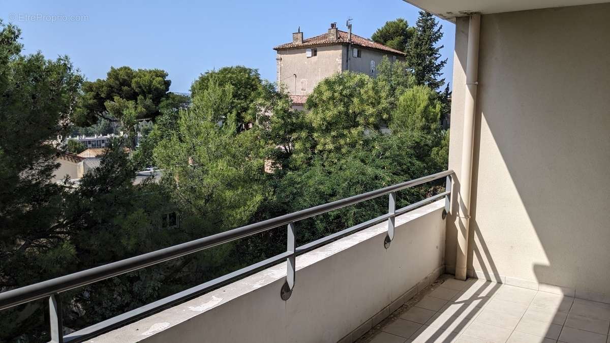 Appartement à MARSEILLE-11E