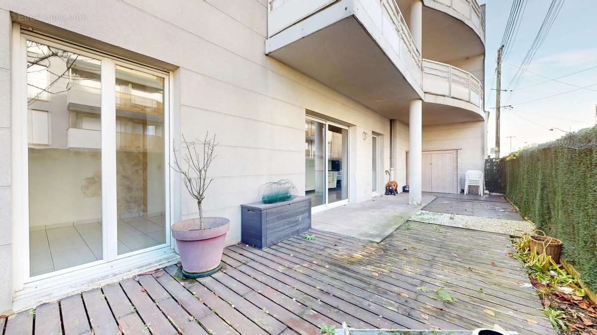 Appartement à CLICHY-SOUS-BOIS