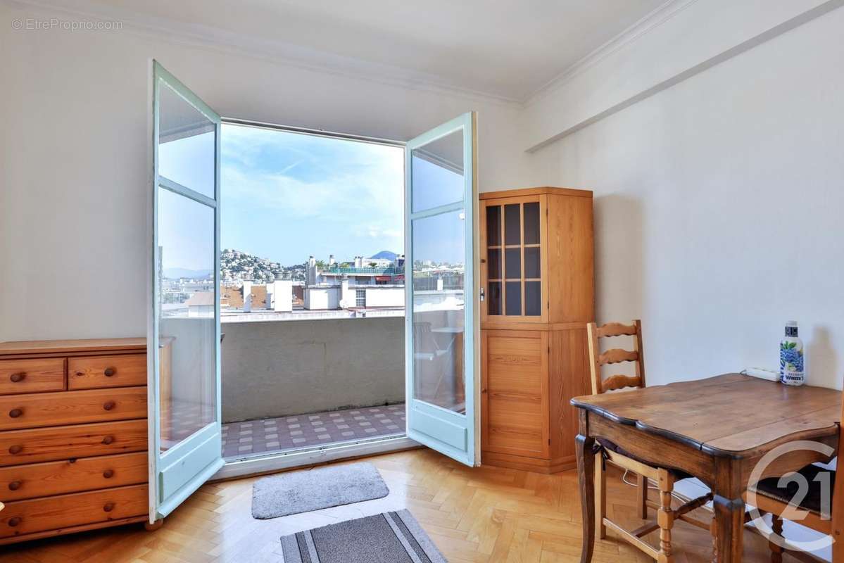 Appartement à NICE