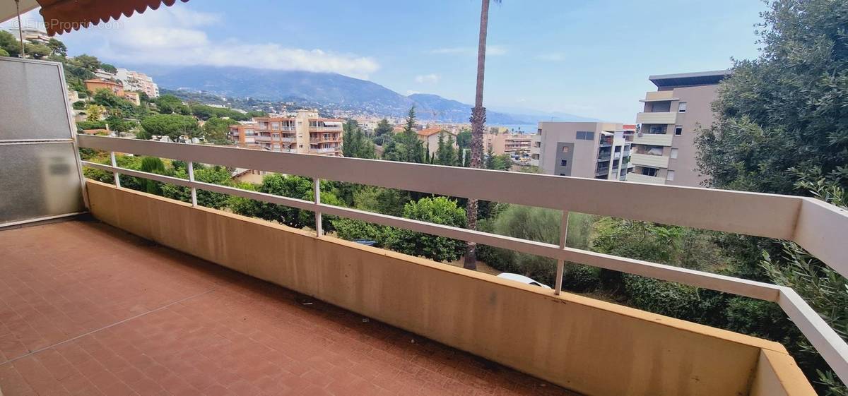 Appartement à ROQUEBRUNE-CAP-MARTIN