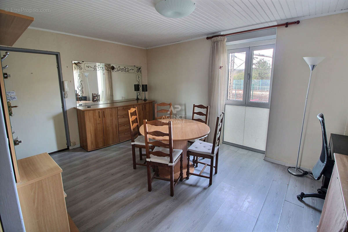 Appartement à VERNOUILLET