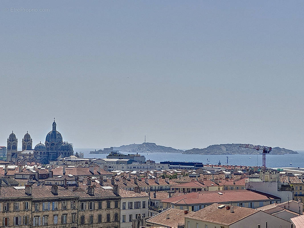 Appartement à MARSEILLE-2E