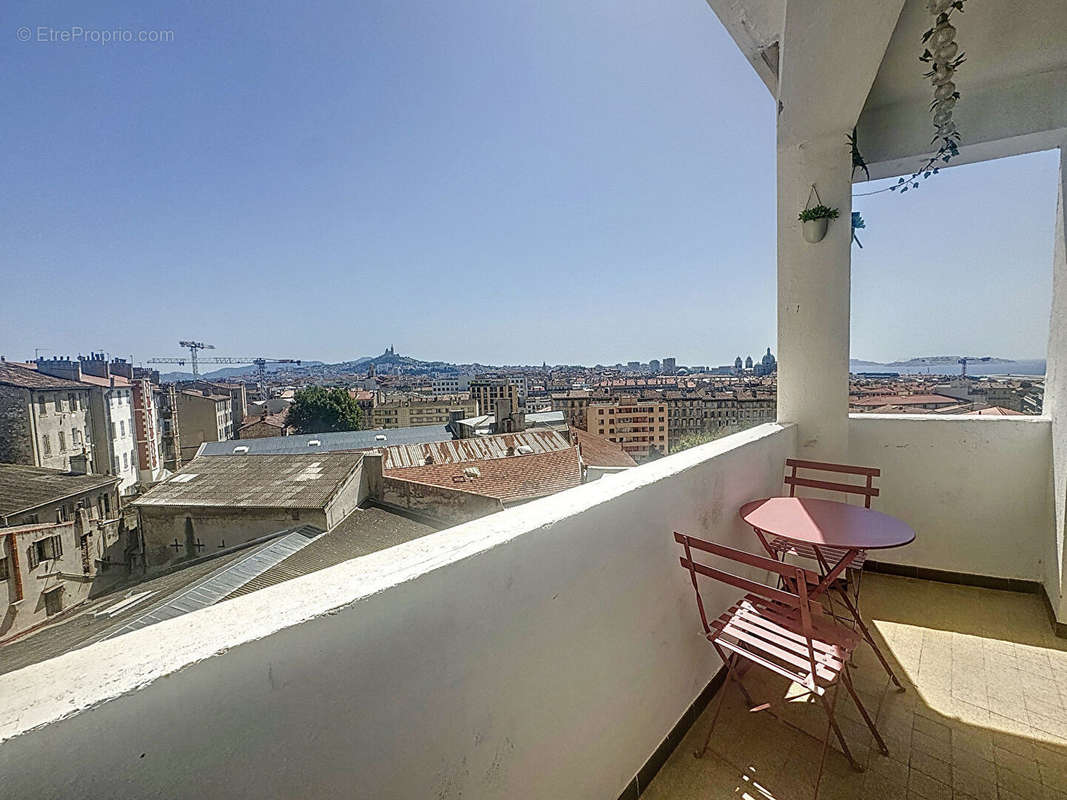 Appartement à MARSEILLE-2E