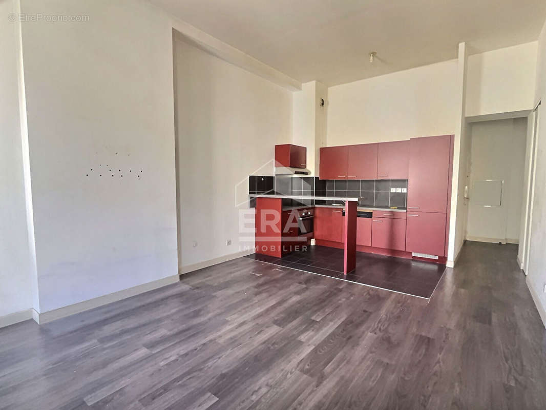 Appartement à MARSEILLE-2E