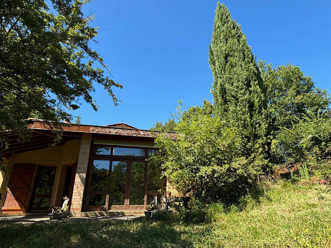 Maison à LAPEYROUSE-FOSSAT