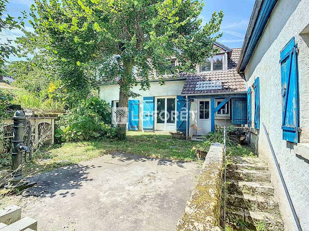 Maison à CHAILLES