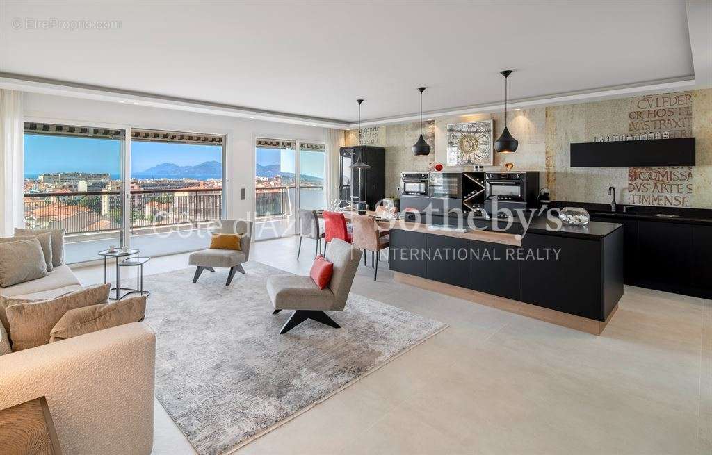 Appartement à CANNES