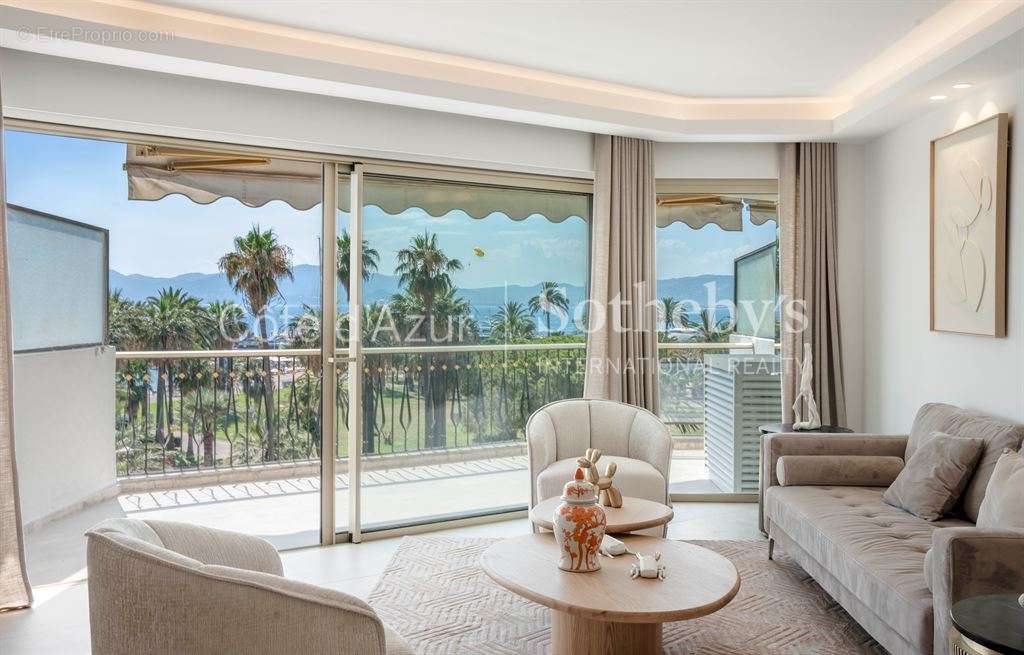 Appartement à CANNES