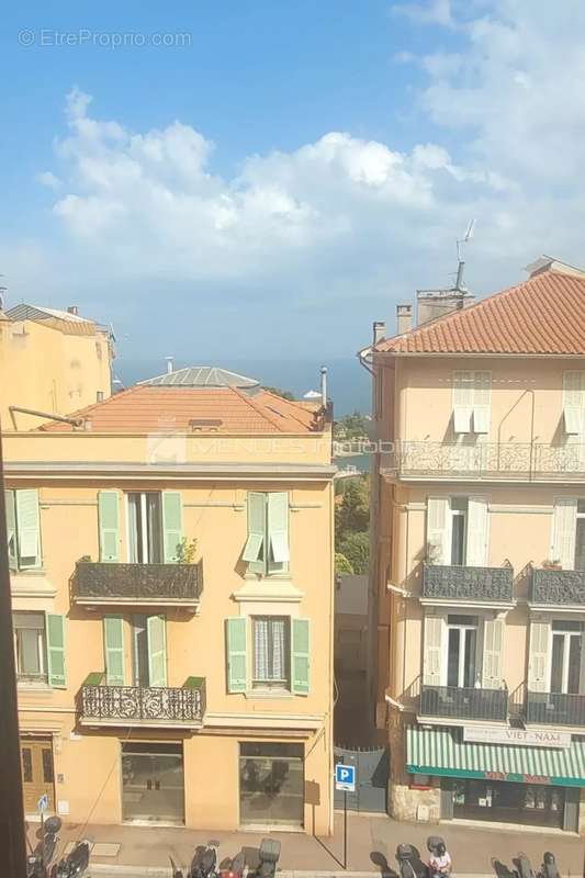 Appartement à ROQUEBRUNE-CAP-MARTIN