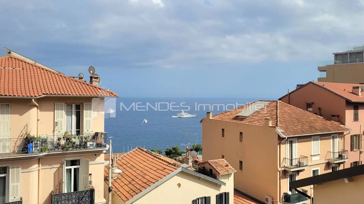 Appartement à ROQUEBRUNE-CAP-MARTIN