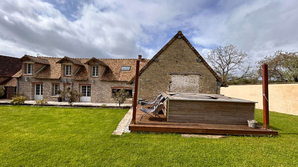 Maison à CHAUMONT-EN-VEXIN