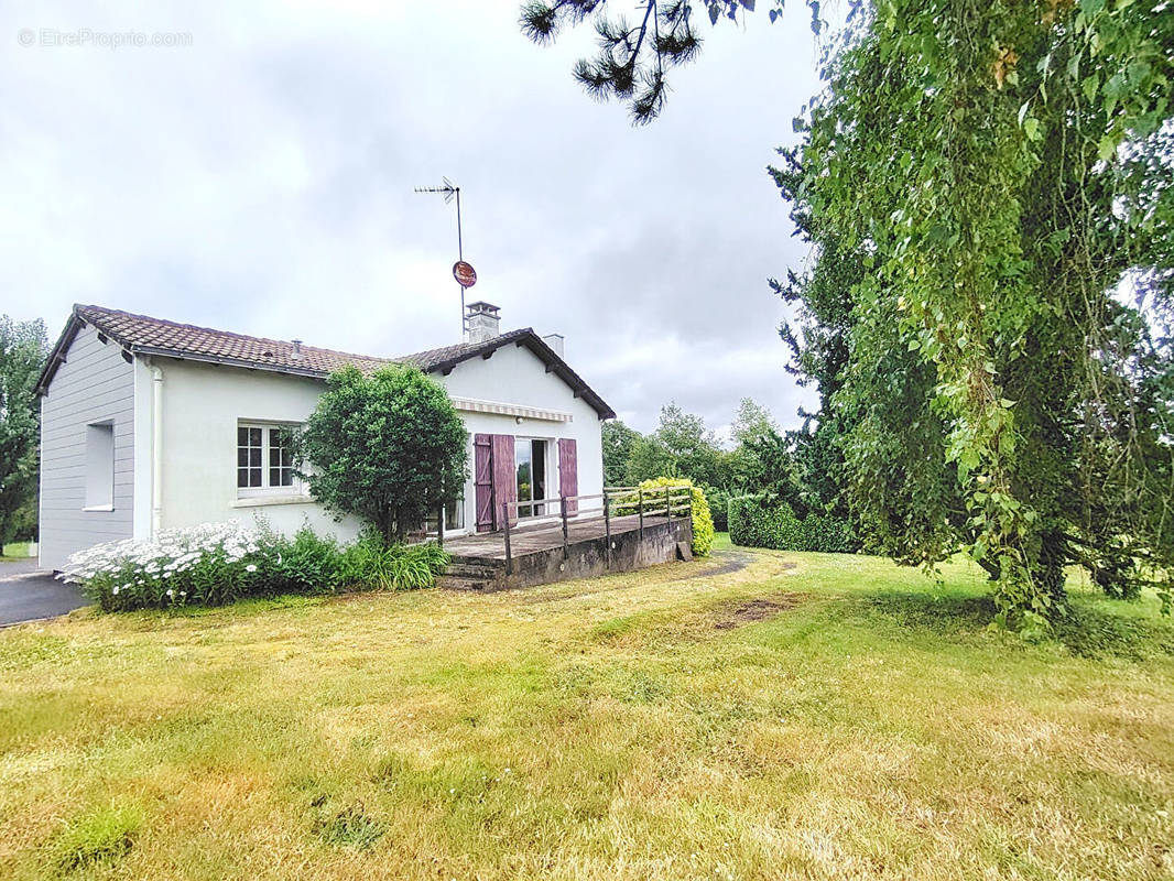 Maison à LA ROMAGNE