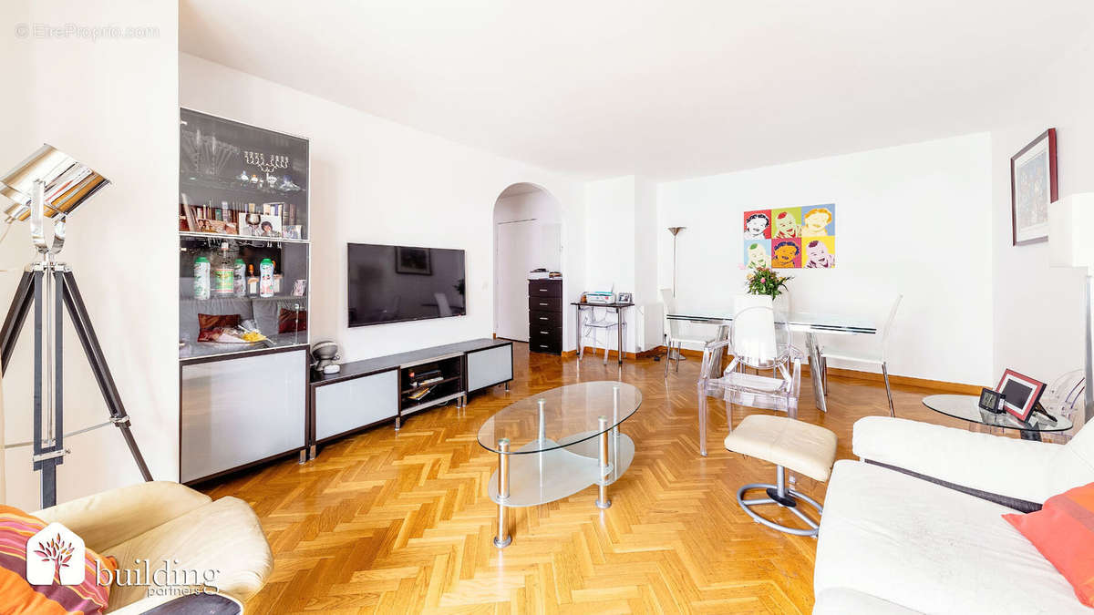 Appartement à LEVALLOIS-PERRET