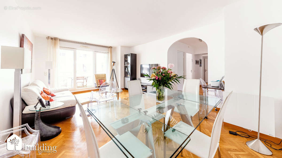 Appartement à LEVALLOIS-PERRET