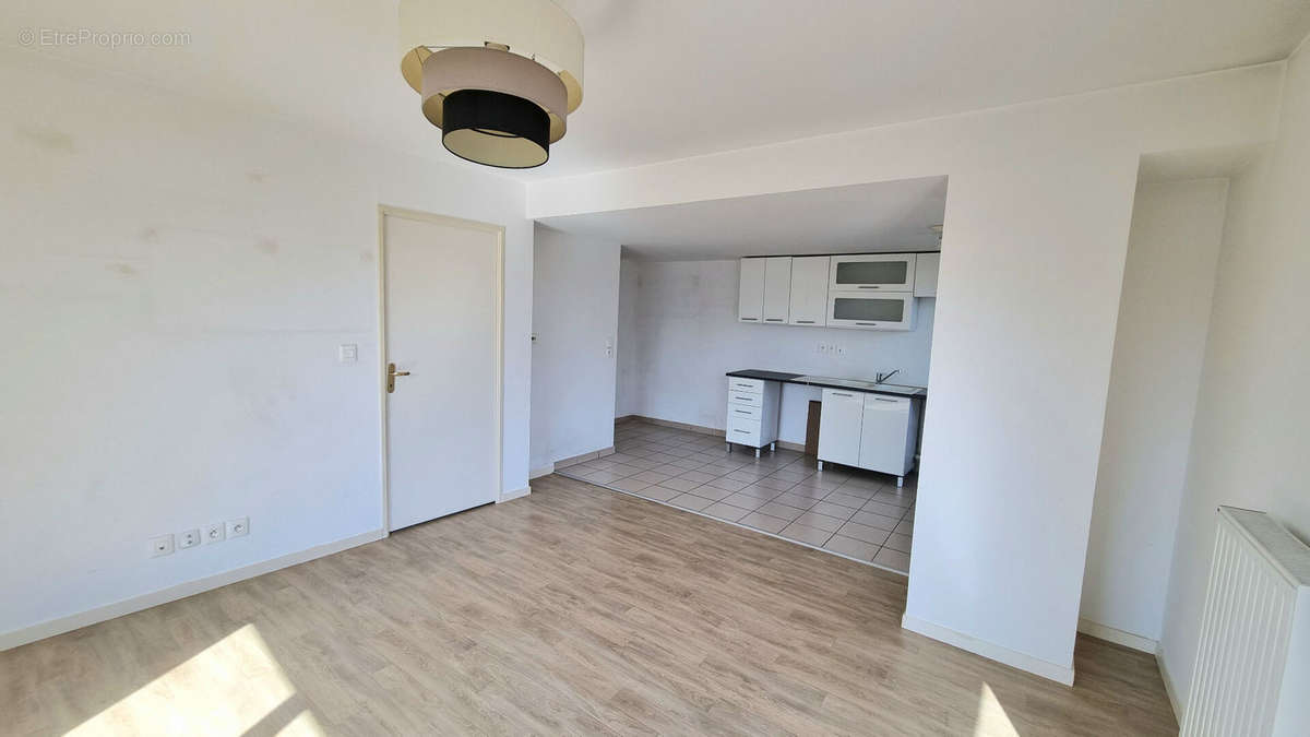 Appartement à ROSNY-SOUS-BOIS