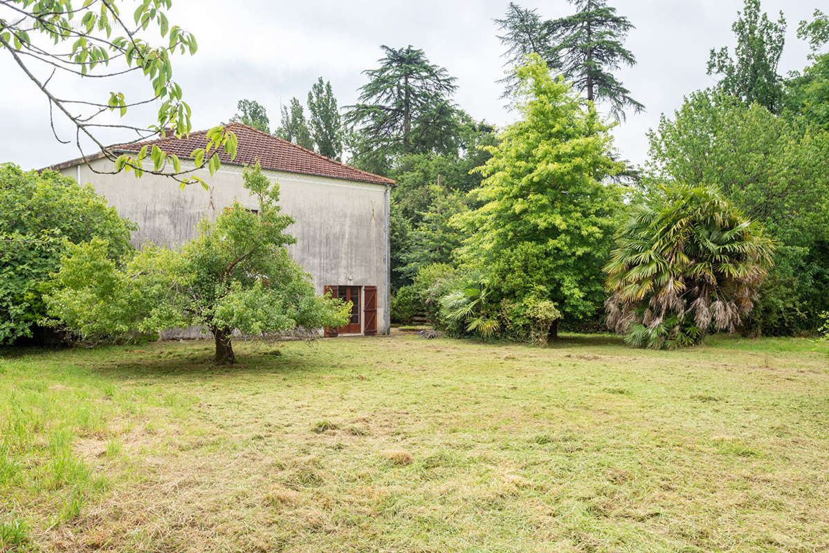 Maison à AMOU