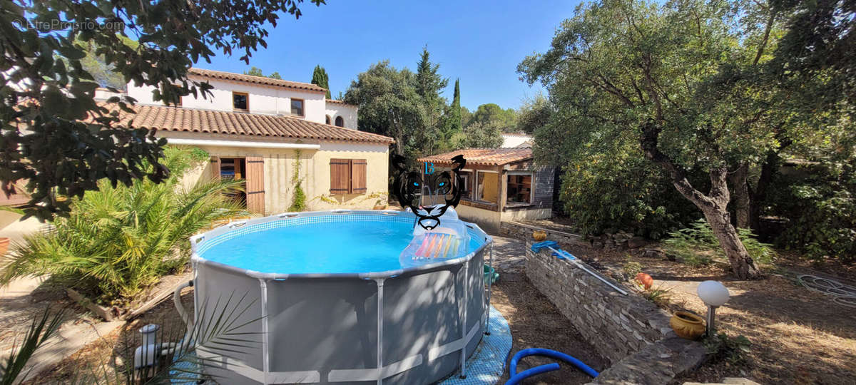 Maison à ROQUEBRUNE-SUR-ARGENS