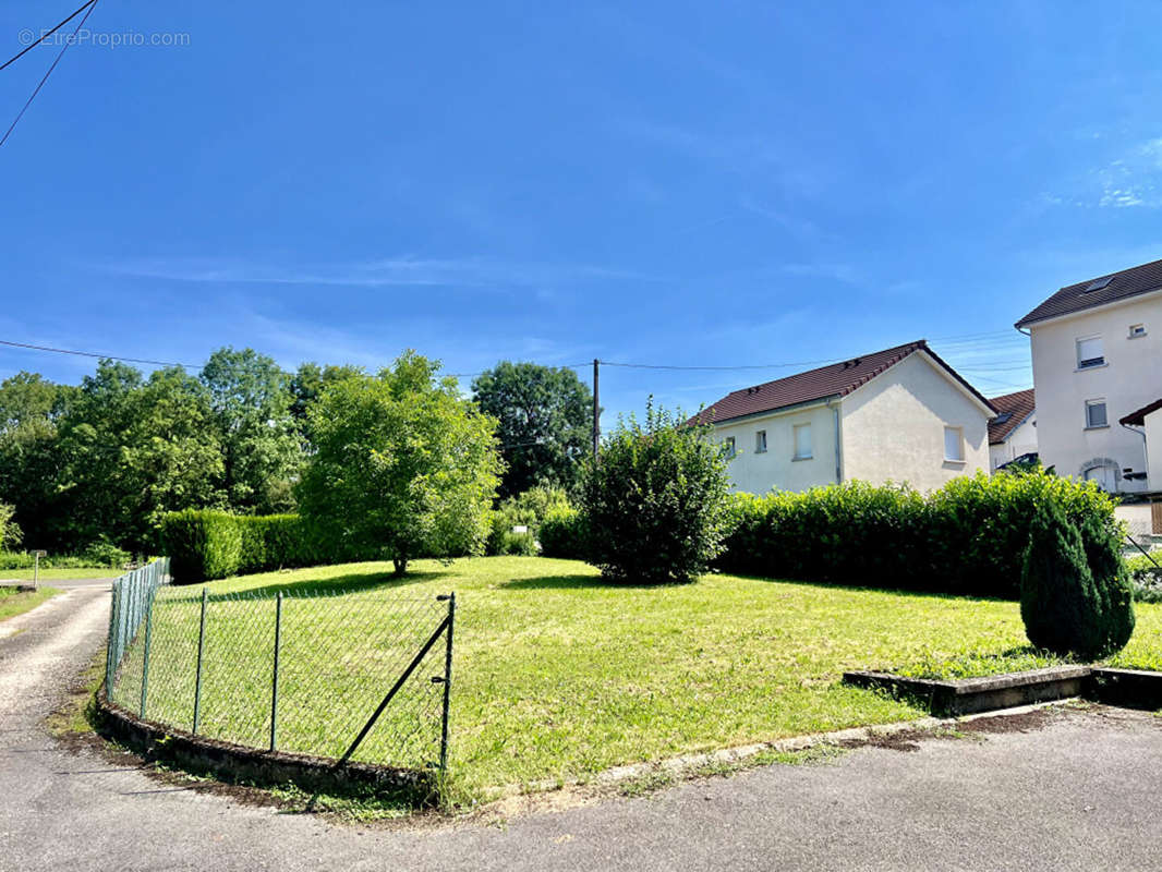 Terrain à FRANOIS