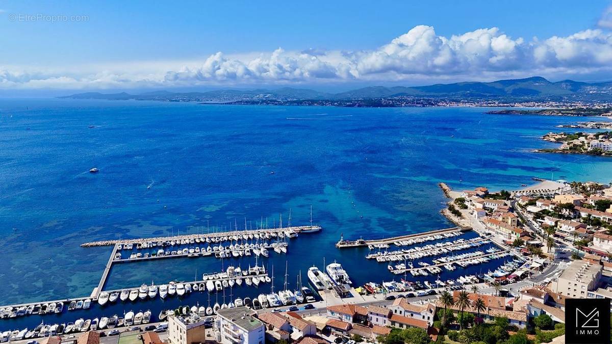 Appartement à SIX-FOURS-LES-PLAGES